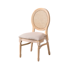 De Trouwstoelen MEDALION natuurlijk witgewassen